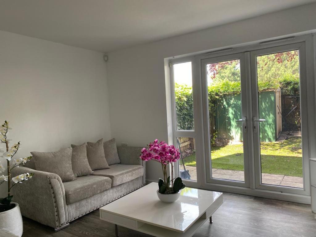 Modern, Stylish And Central Home Manchester Exterior photo